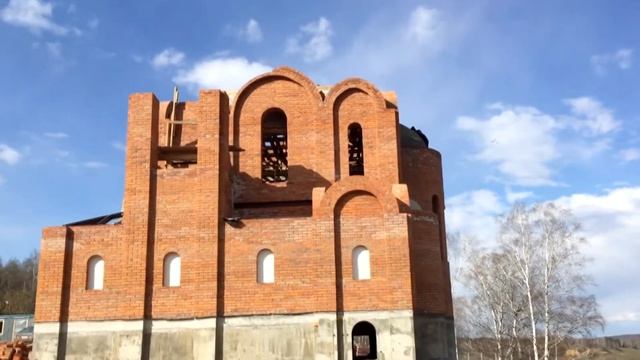 Монтаж куполов и фальцевой кровли для храма святителя Василия Рязанского в селе Протекино, часть 1 смотреть онлайн