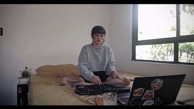 FLUENT HOME SESSION | IMMUNITY DEEP DUB GROOVY MIX смотреть онлайн