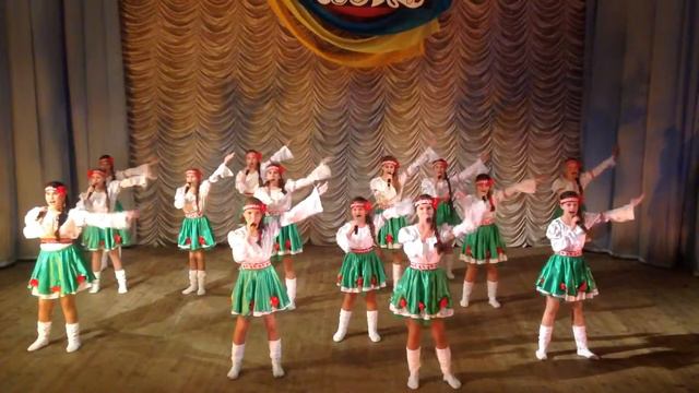 Гуляю Я ( Народный Вокальный Ансамбль " Червона Калина", г. Дружковка, Украина, 2015) смотреть онлайн