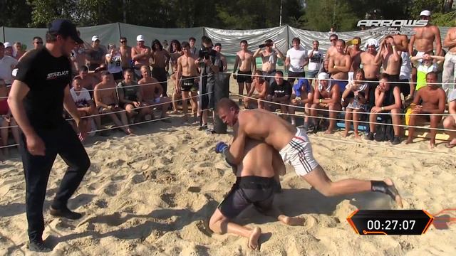 Красавчик против Ветерана в 40 лет смотреть онлайн