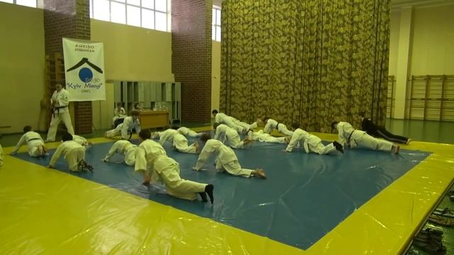 20130204 children's evening training part 1/2.mp4 смотреть онлайн