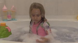 10 Bath Bombs with Surprise Toy inside ! 10 Водяных бомбочек для ванны с сюрпризом внутри !