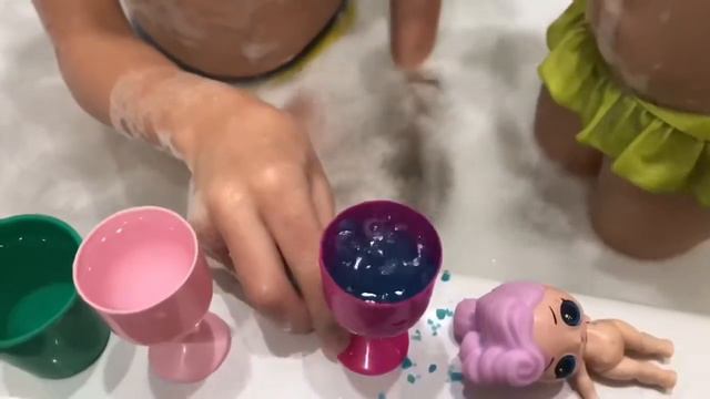 Шипучка для ванны. Веселое купание. смотреть онлайн