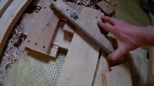 Как стянуть доски при монтаже пола. Устройство для стягивания досок пола