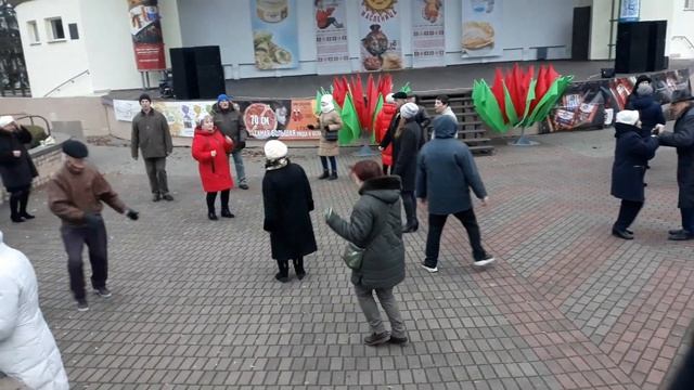 Танцам Все Возрасты Покорны! смотреть онлайн