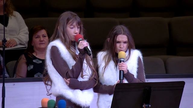 Тебя прославлю (Маша и Мила Спеллман) смотреть онлайн