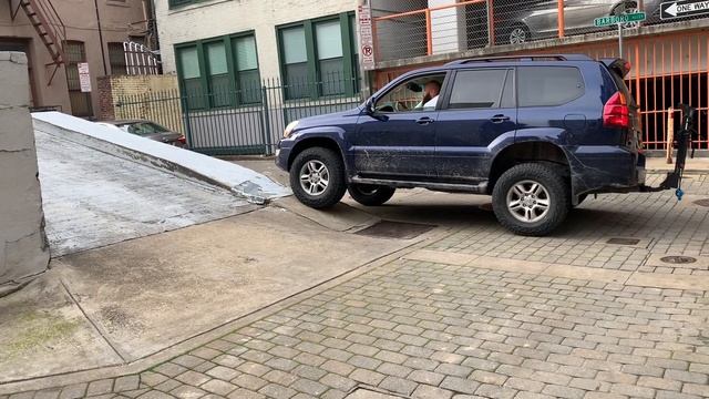 Lexus GX470 Flexing смотреть онлайн