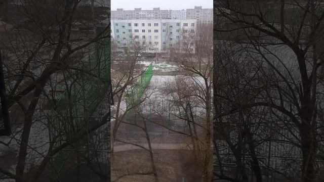 25 марта. В Подмосковье снег еще до конца не растаял смотреть онлайн