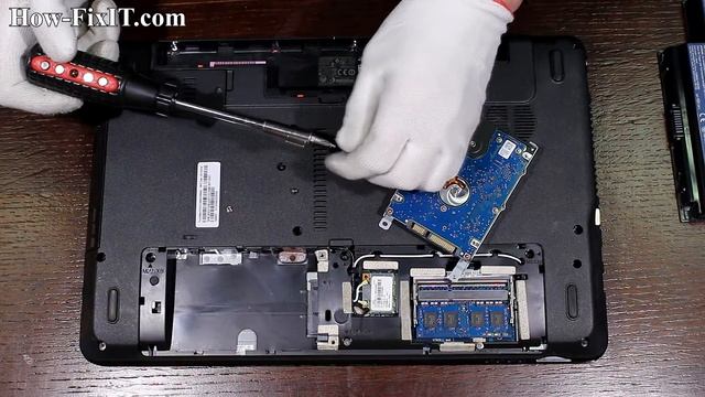 How to install SSD in Acer TravelMate P253 | Hard Drive replacement смотреть онлайн