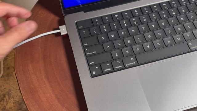 14" MacBook Pro (M1 Pro)unboxing and first look 2021 смотреть онлайн