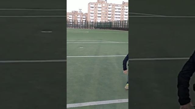 Тренировка на улице, вольная борьба смотреть онлайн