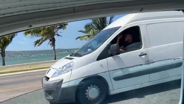 Поездка из Варадеро в Гавану на ретро каре смотреть онлайн