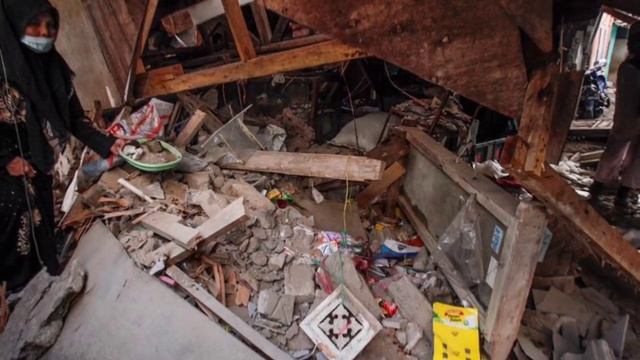 Earthquake in near Sukabumi, West Java, Indonesia | Indonesia Earthquake 2022 | Indonesia Earthquak смотреть онлайн