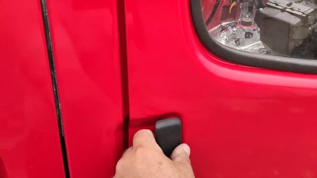 Начинаем сборку кабины.Установка корпуса печки до 1994 года.Проверка механизмов заслонок. смотреть онлайн