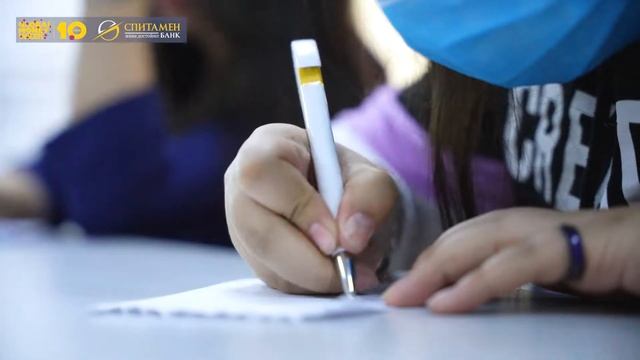 Встреча с юными предпринимателями в рамках глобального праздника повышения осведомленности о деньга смотреть онлайн
