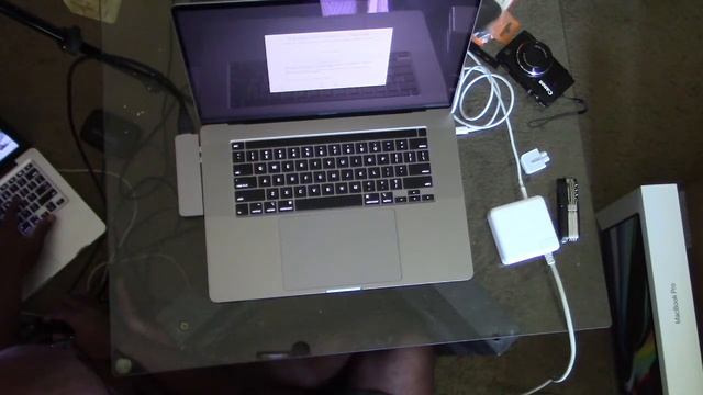 Unboxing & Setup - 2019 MacBook Pro 16" смотреть онлайн