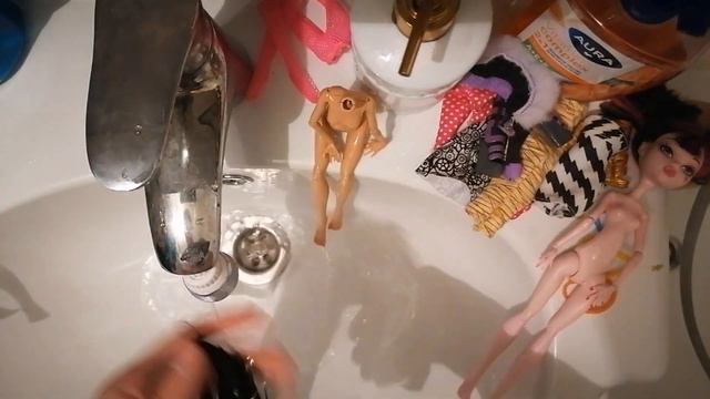 спасаю редких кукол монстр хай смотреть онлайн