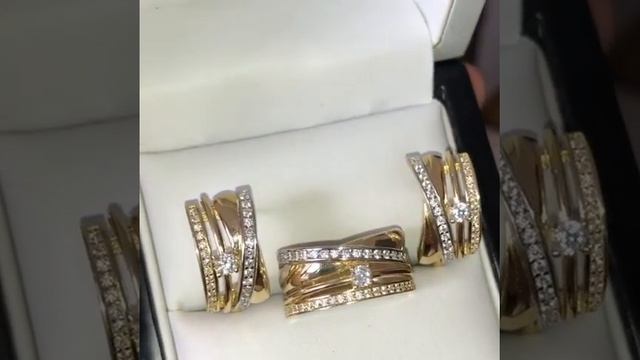 Золотой комплект 585 пробы, камень фианит смотреть онлайн