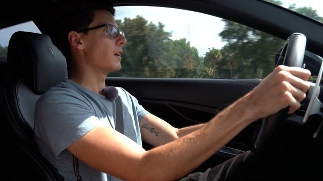 Driving a Ferrari FF - V12 Family Hatchback | REVIEW смотреть онлайн