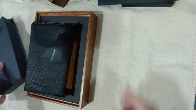 【開封動画】A&ultima SP2000 Vegas Gold Unboxing смотреть онлайн