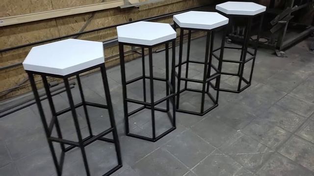 Барные стулья лофт в виде шестигранника. смотреть онлайн