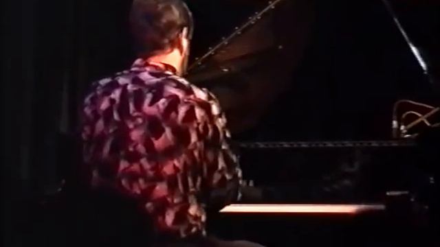Tim Richards' SPIRIT LEVEL play 'You and I' live in Brussels 1994 смотреть онлайн