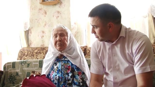 Жительнице Заинска Малике Файзуллиной - 90 лет смотреть онлайн