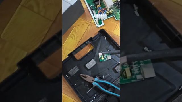 PowMr 3000VA 2400w service error 58 IGBT change смотреть онлайн