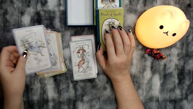 ASMR | Sharing Two More Oracle Decks смотреть онлайн
