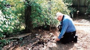 В гроб с мертвецом поставили камеру. Снятое вас шокирует!