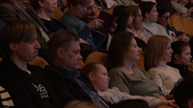 В Сургуте стартовал XI Молодежный фестиваль искусств «Зелёный шум» смотреть онлайн