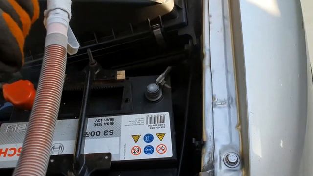 SZÁRAZJEGES MOTORTÉRTISZTÍTÁS VÍZMENTESEN - MITSUBISHI CARISMA 1,6 / ICS IC022 EVO