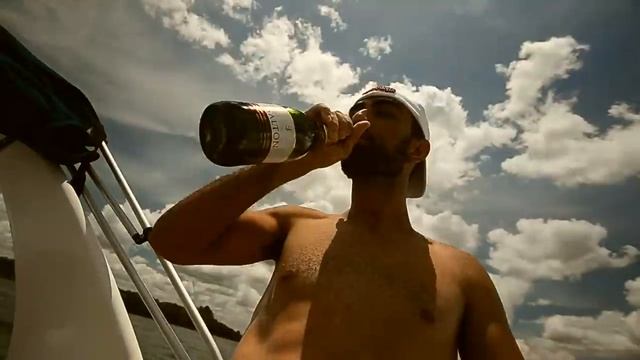 Guind'art 121 Muleke doido ♪♪ CLIPE OFFICIAL reggae & hip hop смотреть онлайн