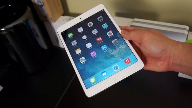 Apple iPad Air vs iPad Mini with Retina Display: What You Need to Know in 5 Minutes! смотреть онлайн