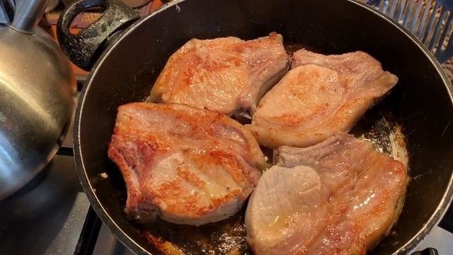 Готовим тушеную капусту с мясом! Рецепт для мультиварки! смотреть онлайн