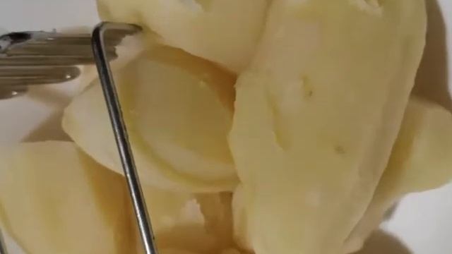 Картофельный пюре с фрикадельками смотреть онлайн