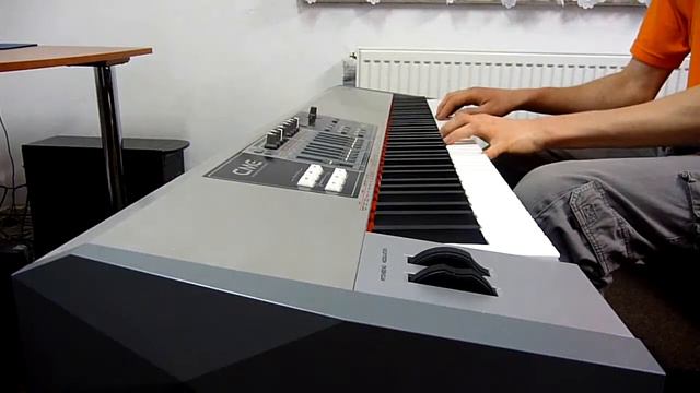 Tifa's Theme on CME UF80 смотреть онлайн