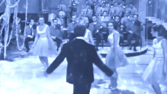 У Леса на Опушке Жила Зима в Избушке. Эдуард Хиль смотреть онлайн