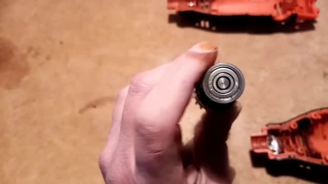 Как смазать закрытый подшипник. (ТО бормашинки) смотреть онлайн