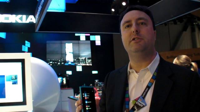 Nokia Lumia 900 Windows Phone 7.5 at CES 2012 смотреть онлайн