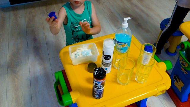 Челлендж приготовь слайм из того что попадётся (challenge make a slime out ...) 😀 смотреть онлайн