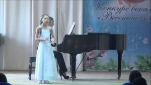 "Моя Россия"(У моей России) музыка Георгий Струве, слова Нина Соловьёва