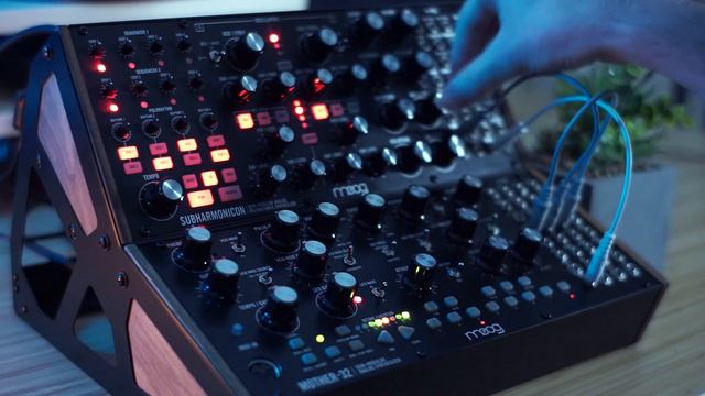 Moog Subharmonicon, Mother 32, Spectral Dronemaker, Valhalla Shimmer смотреть онлайн