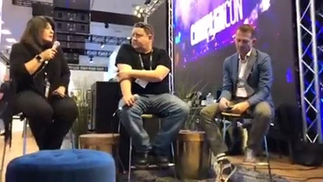 Larry Hall of HAS Productions Talks VUE at NAMM 2018 смотреть онлайн