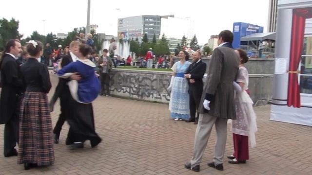 18.08.2018 День Города и Клуб исторических танцев "Pas de côté" / Кадриль Триплет / Альтернативка смотреть онлайн