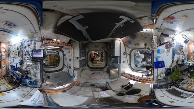 Node 1 | Space Station 360 (in French with English subtitles available) смотреть онлайн