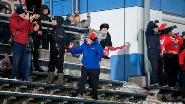 На хоккее с мячом смотреть онлайн