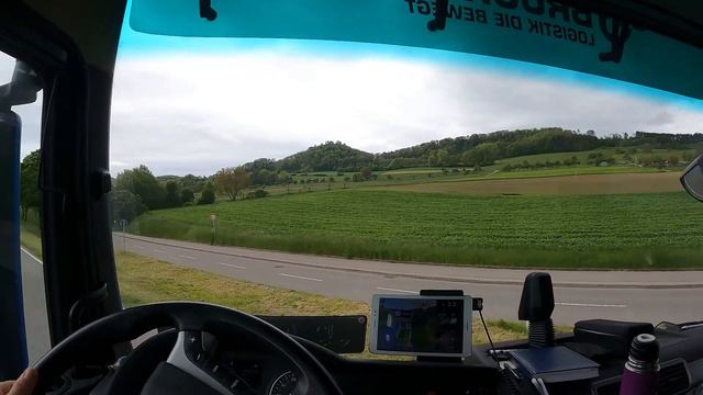 Паркуюсь как хочу. Тракторист-эгоист. Дальнобой по Европе. смотреть онлайн