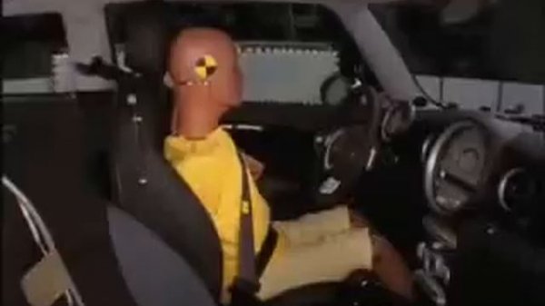 Crash Test 2008 - 2009 Mini Cooper (Side Impact) IIHS