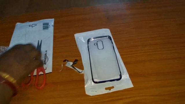 Samsung Galaxy J8 Back Cover смотреть онлайн